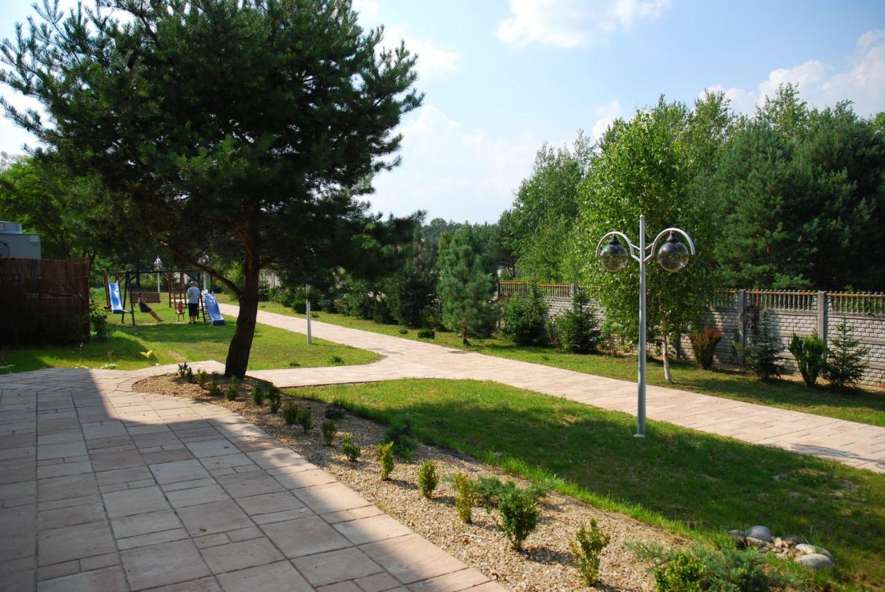 Hotel Dyminy Kielce Eksteriør billede