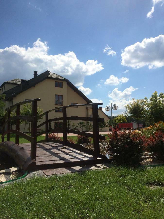 Hotel Dyminy Kielce Eksteriør billede